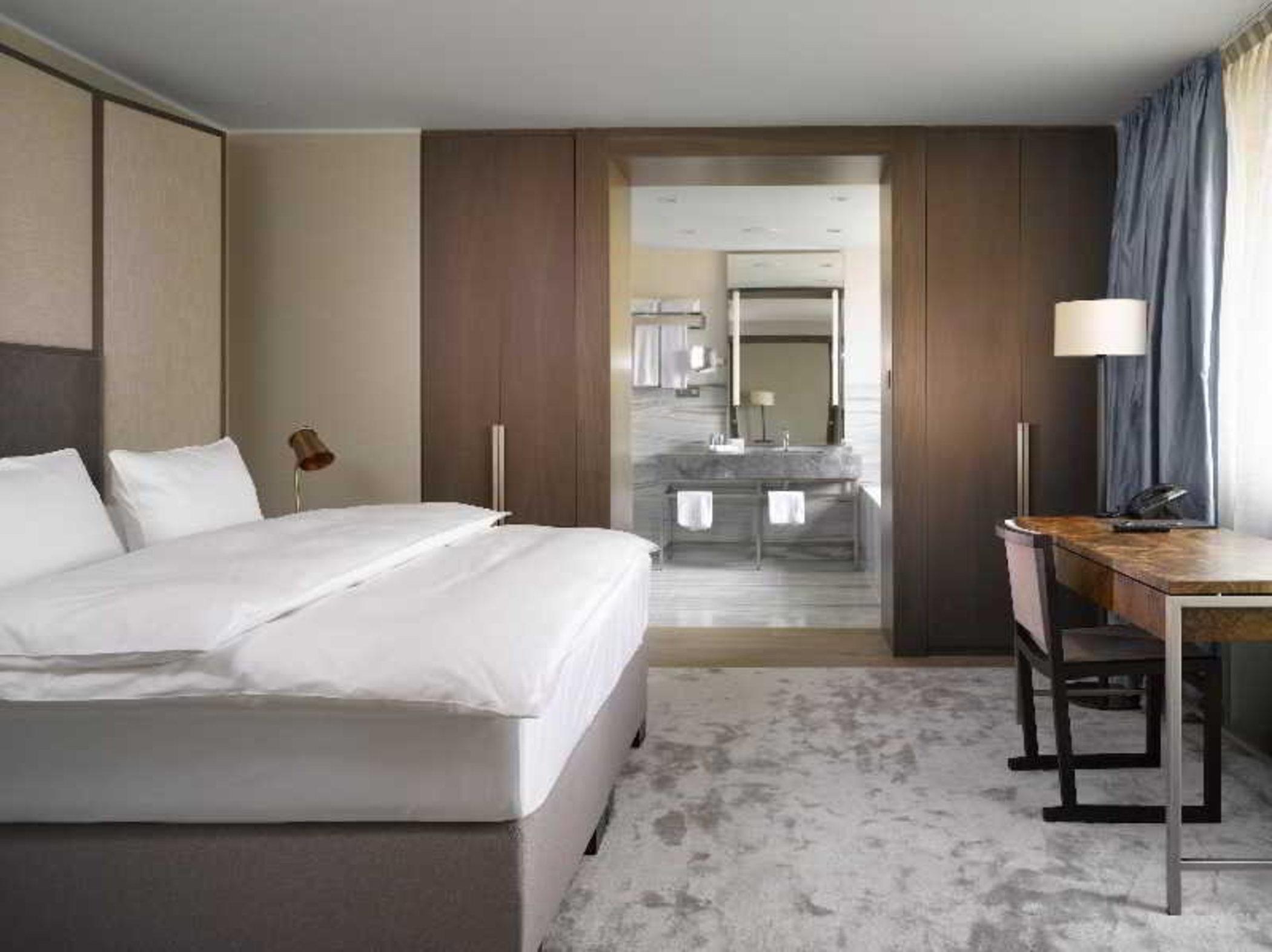 The Emblem Prague Hotel - Preferred Hotels & Resorts 외부 사진