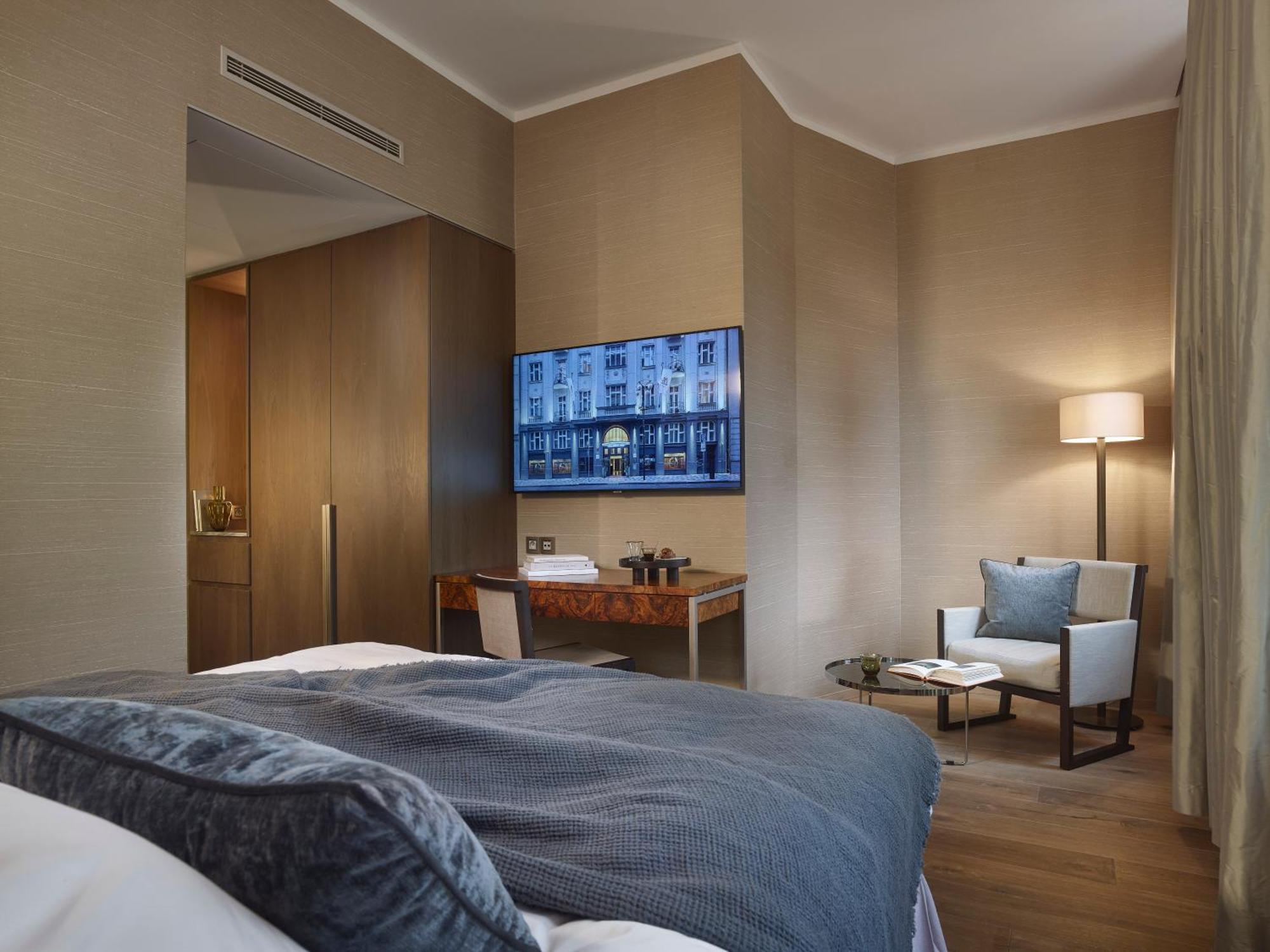 The Emblem Prague Hotel - Preferred Hotels & Resorts 외부 사진